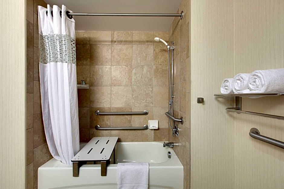 Hampton Inn By Hilton & Suites Phoenix Glendale-Westgate