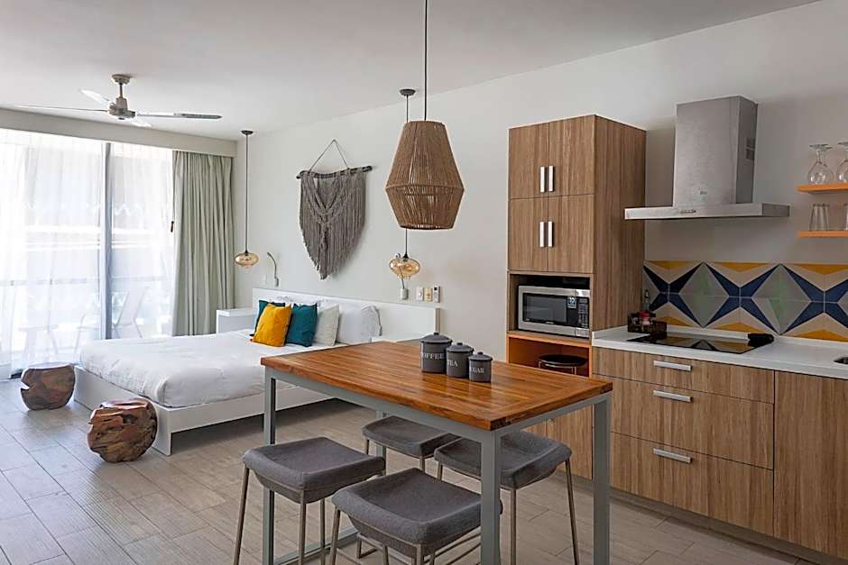 Opal Suites Apartments