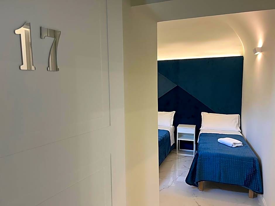 Motta Palace Apartments & Rooms