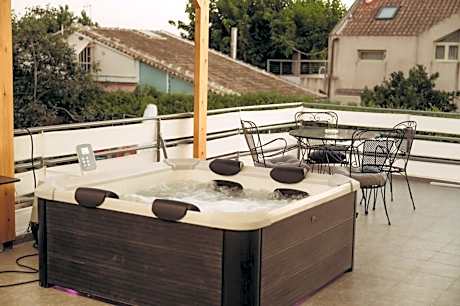 Sirens Luxury Apartments Palouki