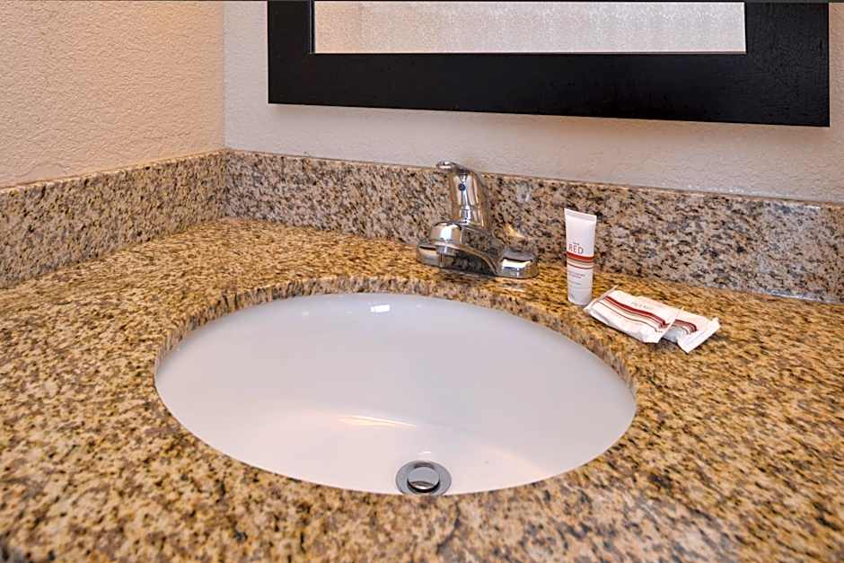 Red Roof Inn Champaign - University