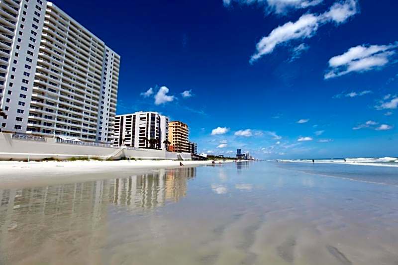 Cozy Studio Suite Near Beach w Kitchenette #11