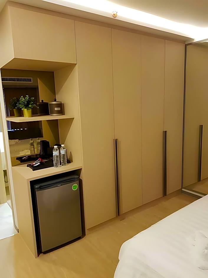 Samyan Serene Hotel