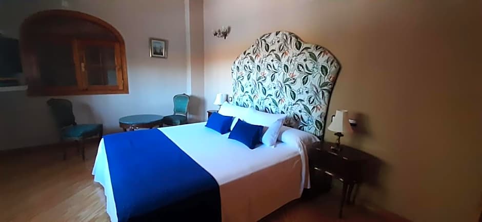 APARTAMENTOS TURÍSTICOS Y SUITES