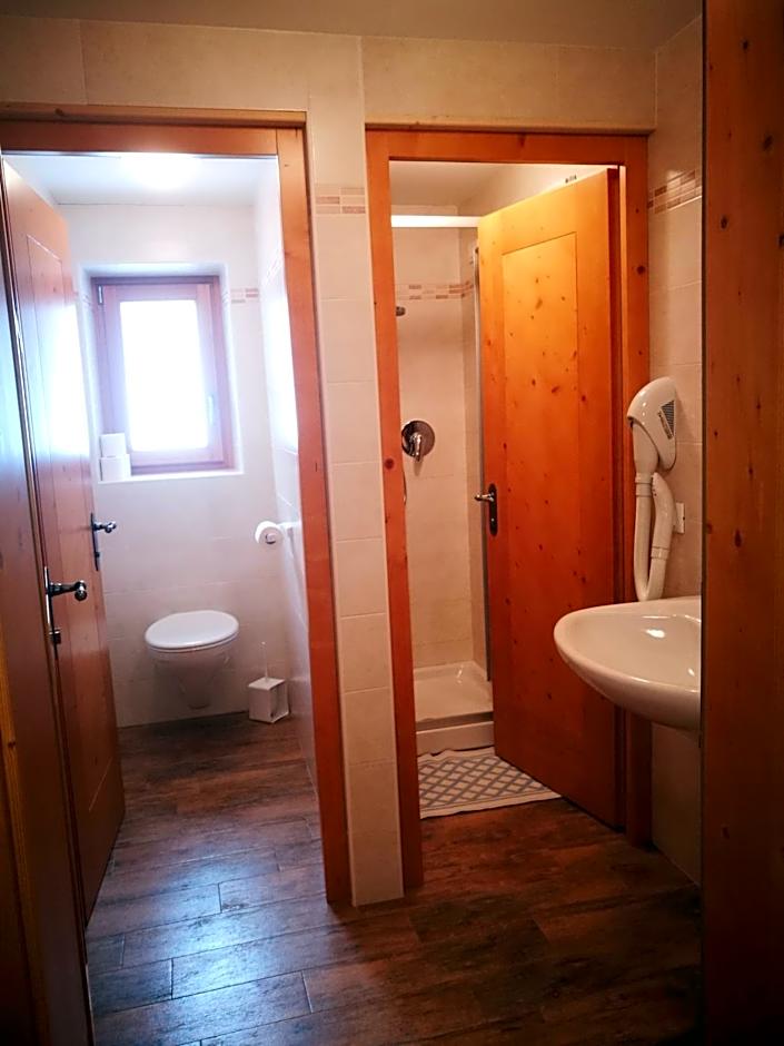 Rifugio Stella Alpina Spiz Piaz per escursionisti