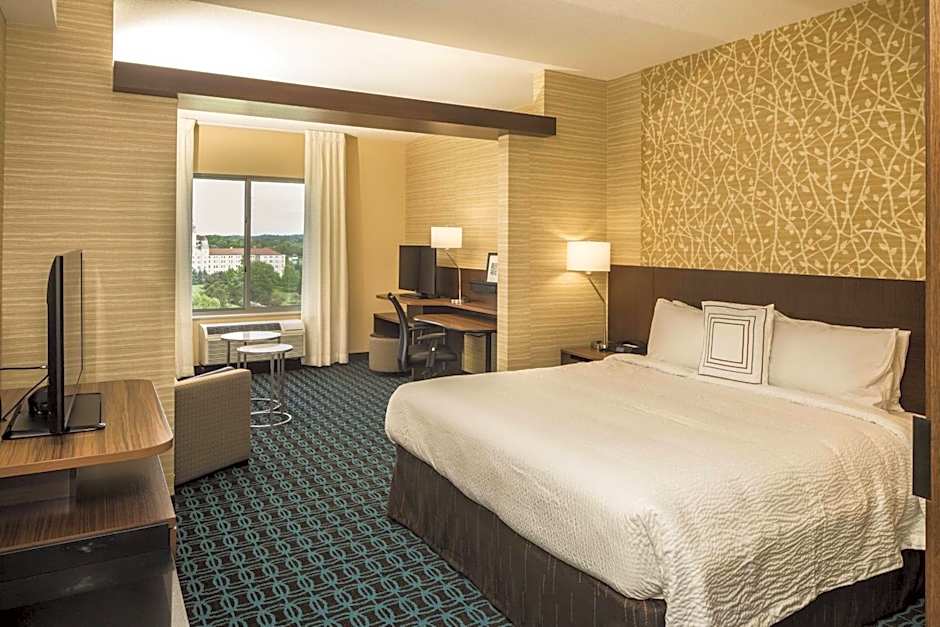 Fairfield Inn & Suites by Marriott Pittsburgh North/McCandless Crossing