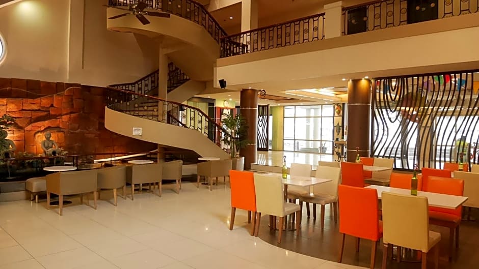 Circle Inn - Hotel & Suites