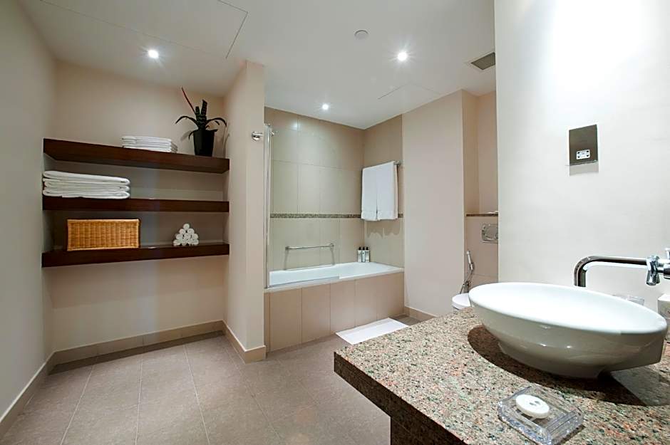 Staybridge Suites Yas Island Abu Dhabi By IHG