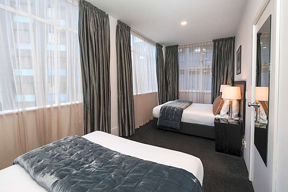 Gilmer Apartment Hotel