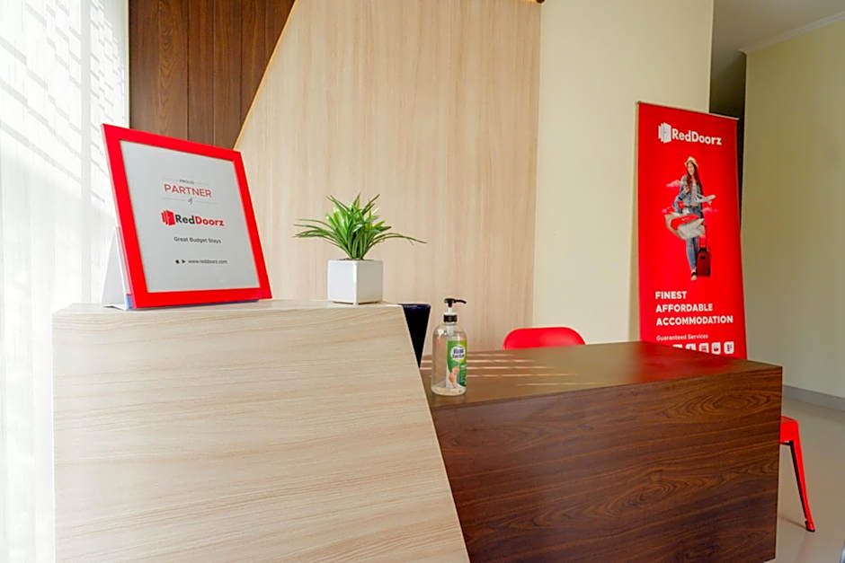 RedDoorz near Gejayan 3