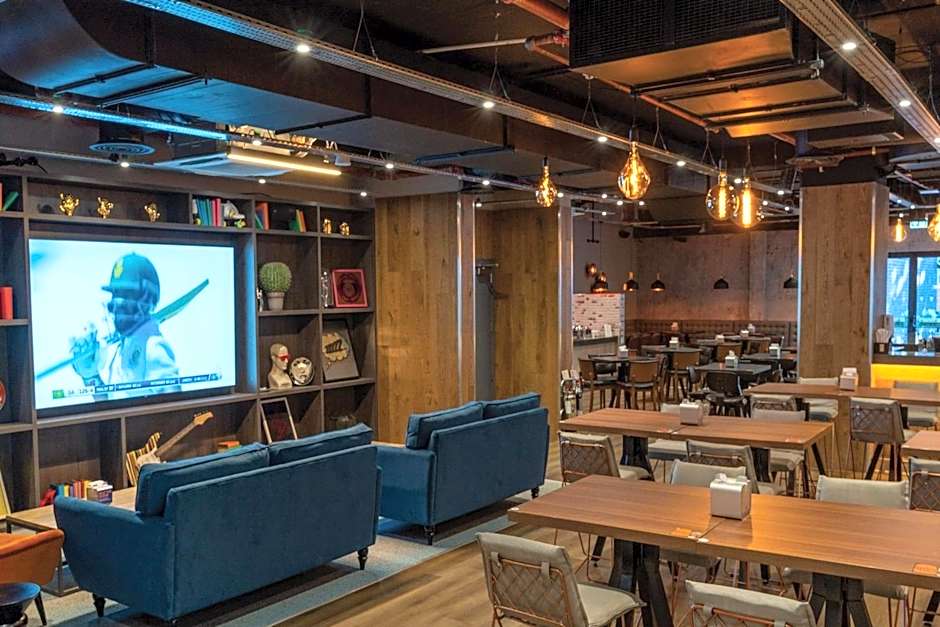 Village Hotel Bracknell