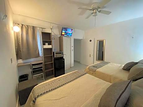 Deluxe Queen Room with Two Queen Beds