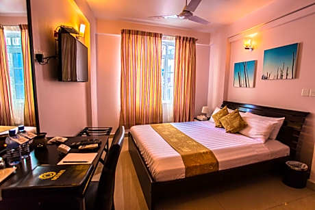 Deluxe Double or Twin Room with City View