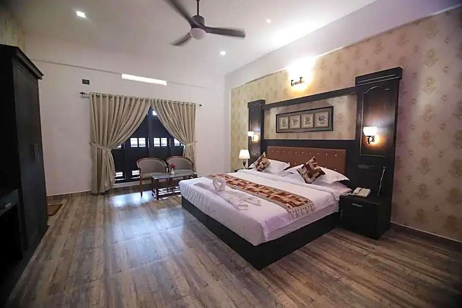 Periyar Mountain Palace by Thavika, Thekkady