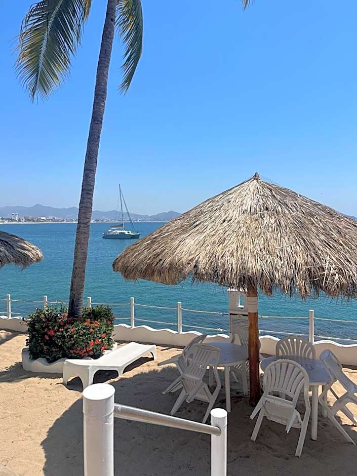 Depto familiar con vista al mar en Playasol Manzanillo