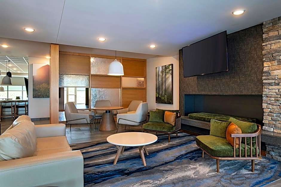 Fairfield Inn and Suites by Marriott Lincoln Crete