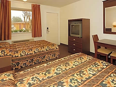 Double with 2 Double Beds - Non-Smoking