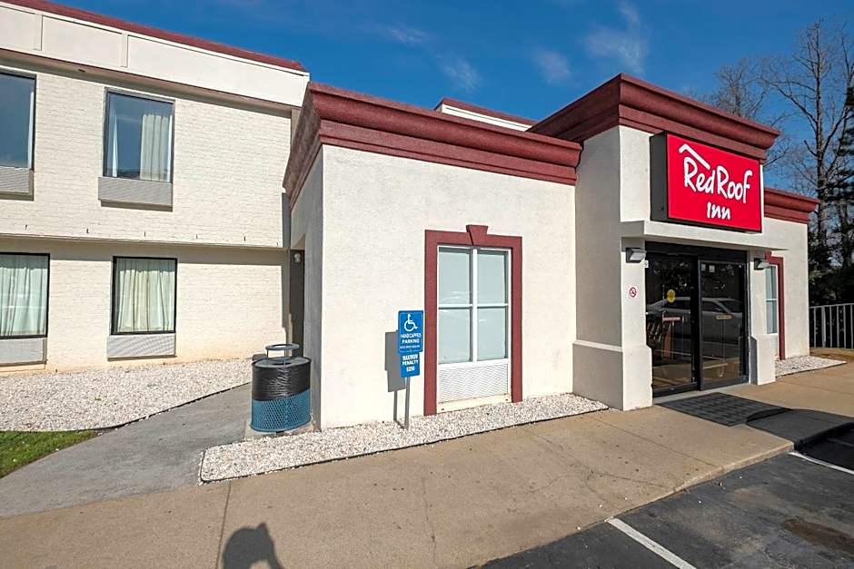 Red Roof Inn Raleigh - North-Crabtree Mall/Lenovo Center