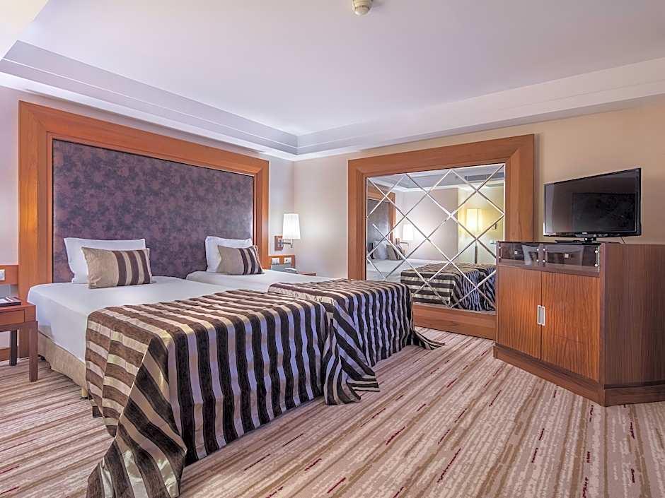 Photo 1 of 4 of Standard Land View Room No Balcony