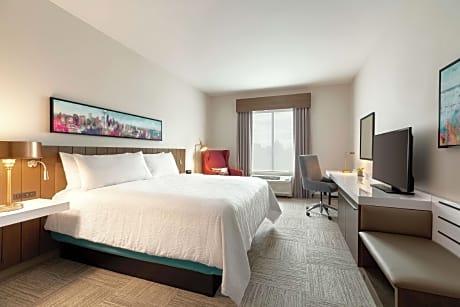 Room King Size Bed