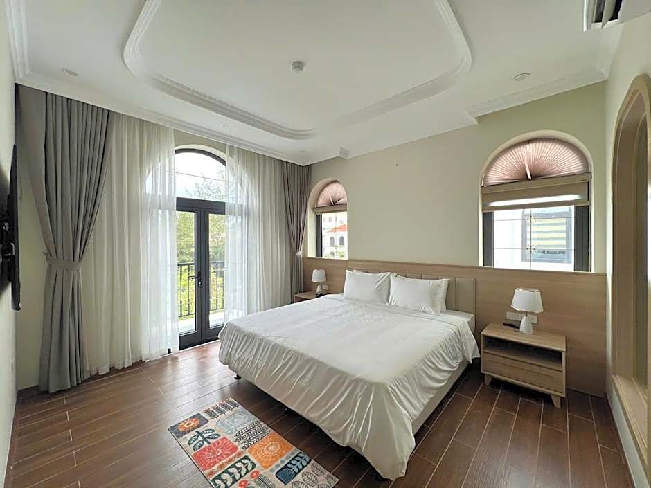 Tra Co Luxury Hotel & Resort
