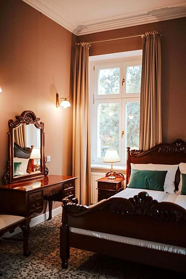 Hotel Dębowy Biowellness & SPA Góry Sowie