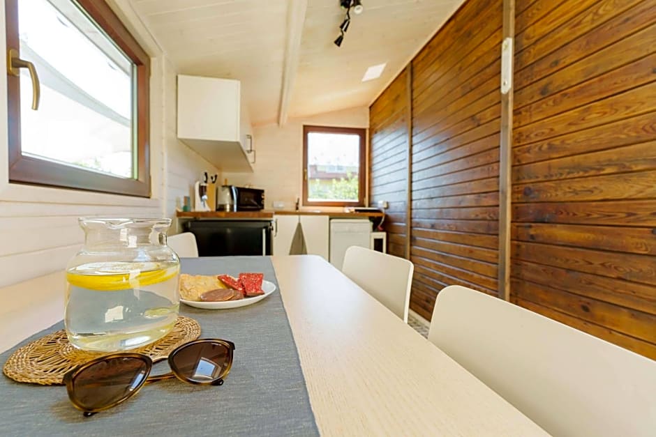 Domek letniskowy nad jeziorem