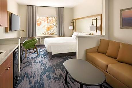 King Room with Sofa Bed and Roll-in Shower - Mobility Accessible