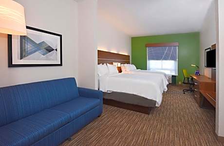 Queen Suite with Two Queen Beds and Additional Living Area