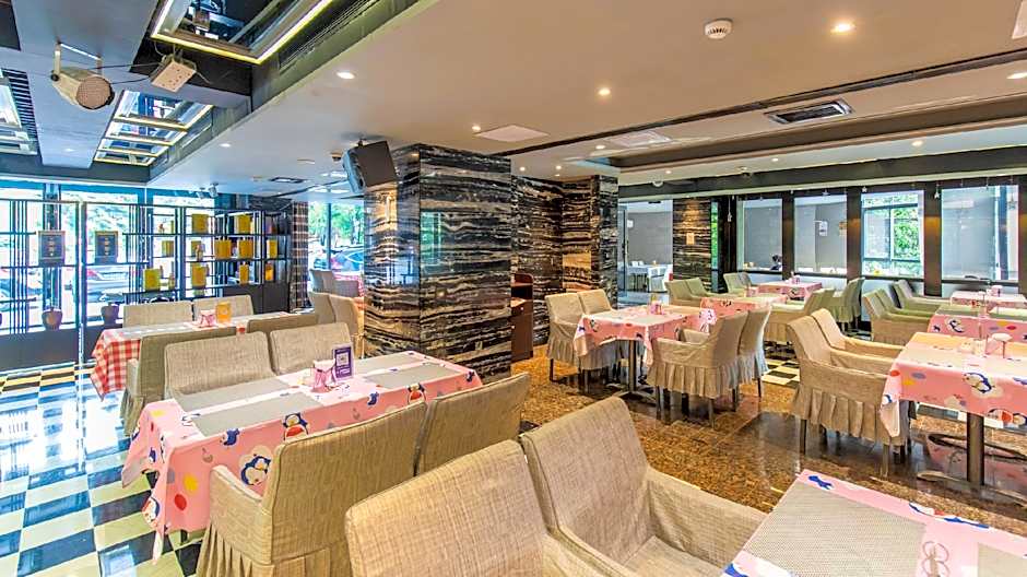 La Perle International Hotel