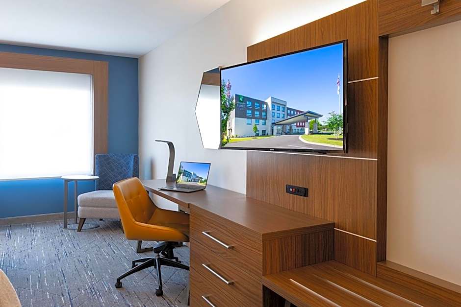 Holiday Inn Express & Suites Greenwood North By IHG