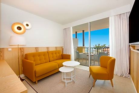 Duplex Suite with Side Sea View Single Use