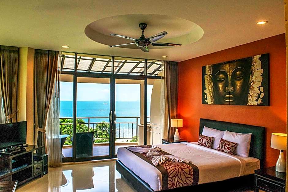 Photo 1 of 6 of Suite, Corner, Sea View