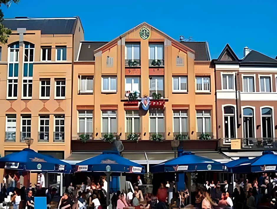 Queen Hotel