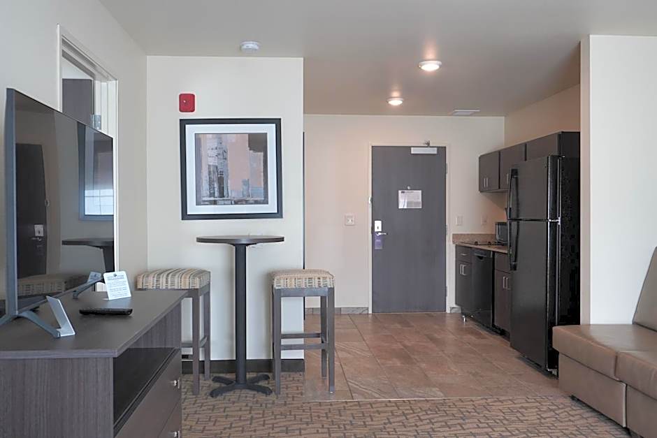 Comfort Inn & Suites Medina NY near Erie Canal