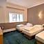 Man Va Hotel
