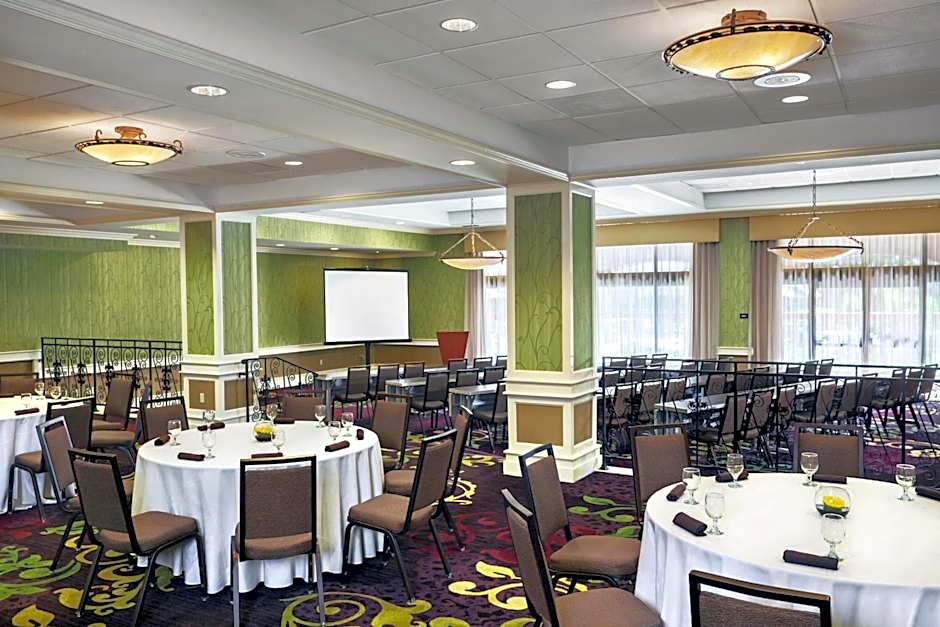 DoubleTree By Hilton Hotel Sonoma Wine Country