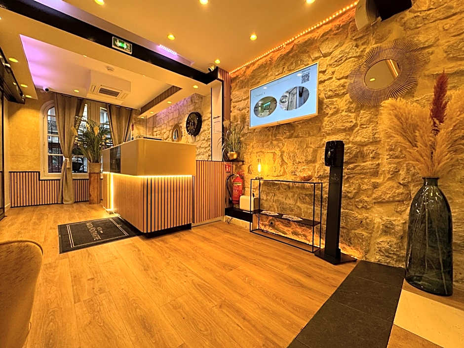 Nation Montmartre Hotel