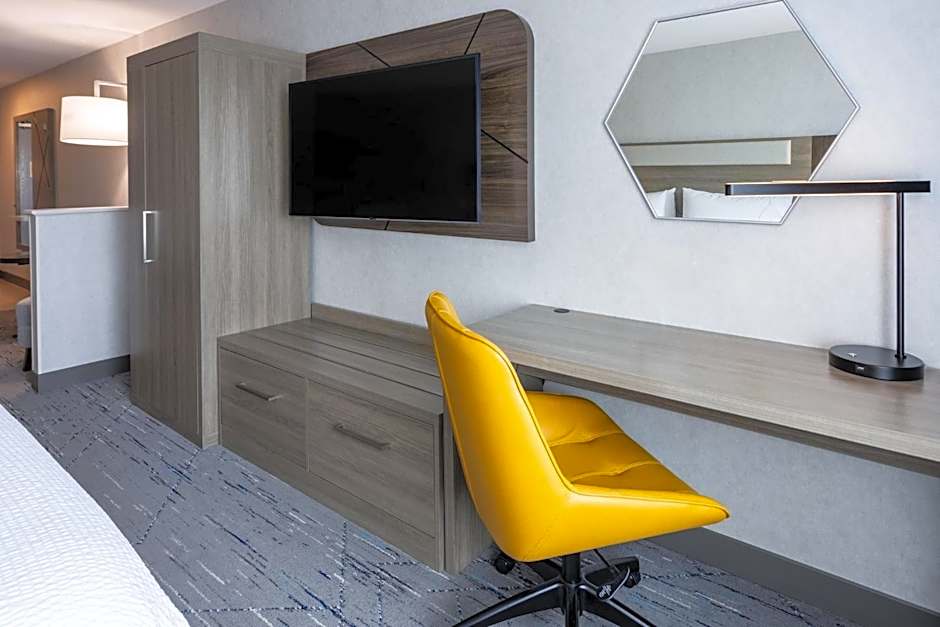 Holiday Inn Express Hotel & Suites Dewitt - Syracuse By IHG