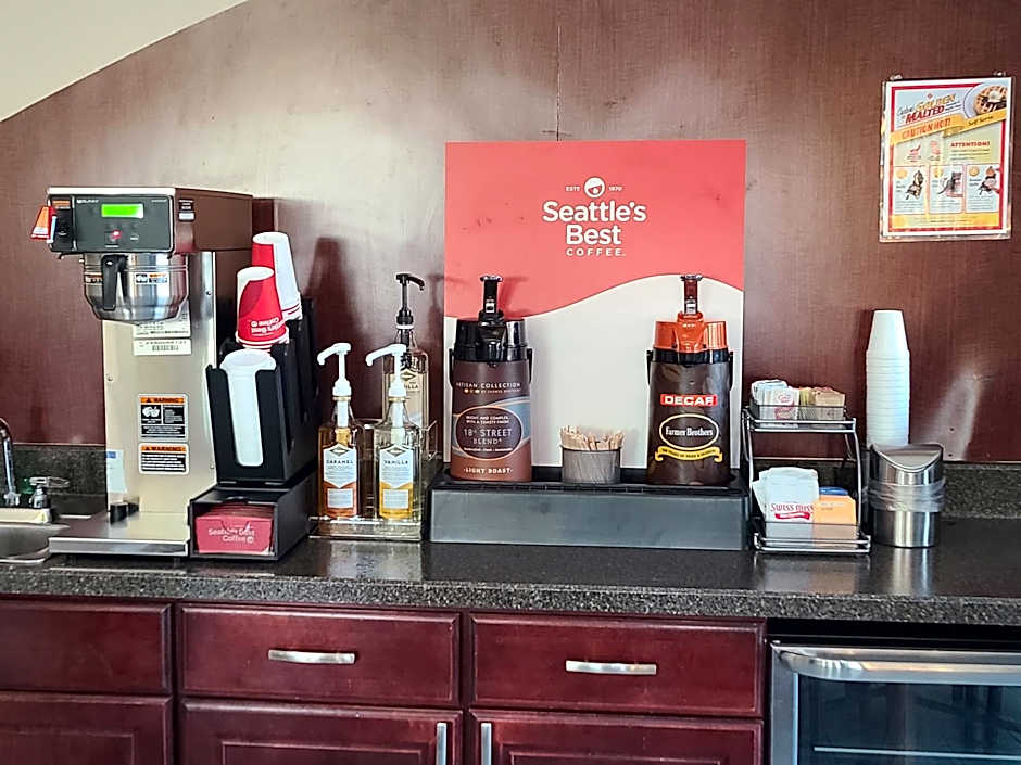 Boarders Inn and Suites by Cobblestone Lamar Missouri