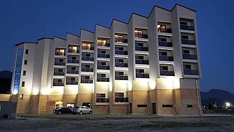 CozyCove Boutique Hotel