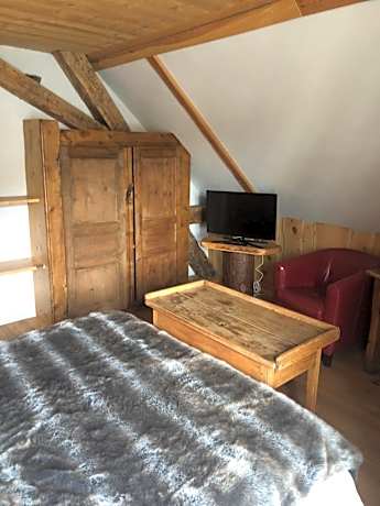 Studio with Mountain View - Annex