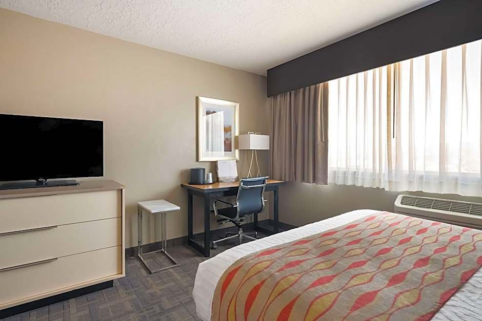 Best Western Plus Landmark Hotel