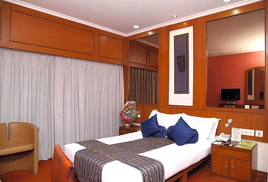 Polo Floatel Kolkata