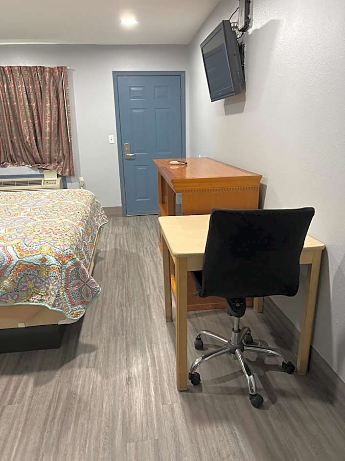Budget Inn