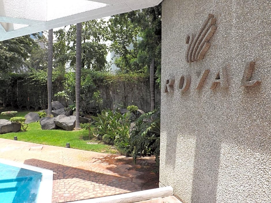 Royal Pedregal