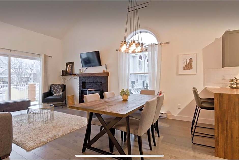 Cap Magog! Près du lac Memphrémagog et Mont Orford