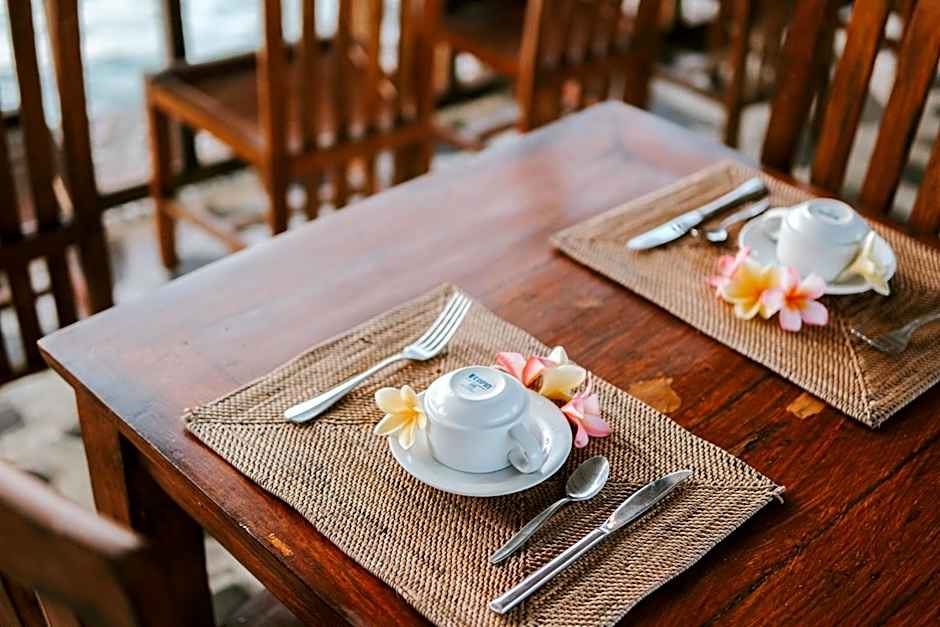 Dini D'Nusa Lembongan