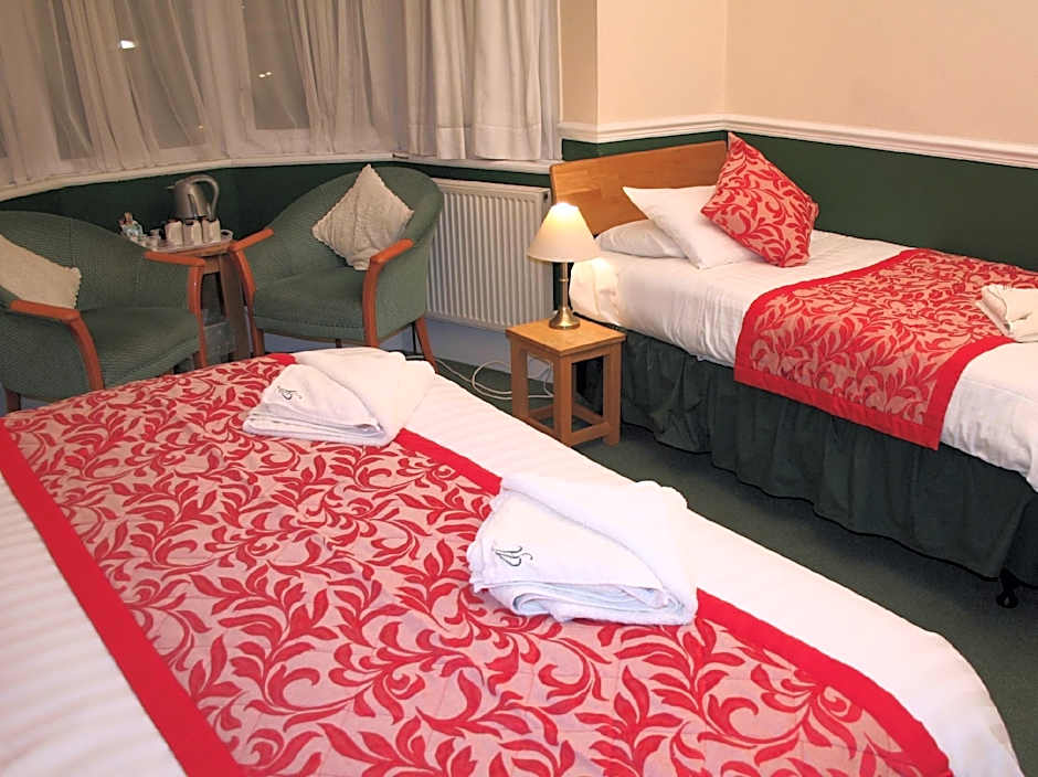 LG Thai Derm Spa & Guesthouse                                                   