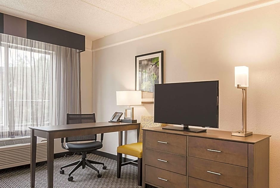 La Quinta by Wyndham Atlanta Perimeter Medical